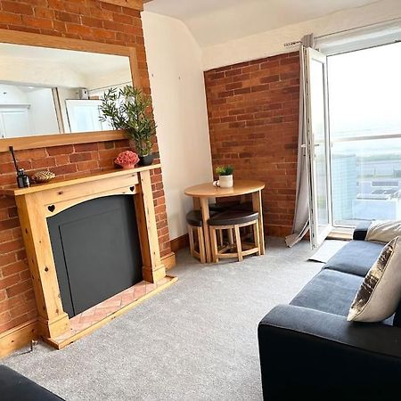 Coastline Retreats - Stunning Sea View Apartment, Netflix ボーンマス エクステリア 写真