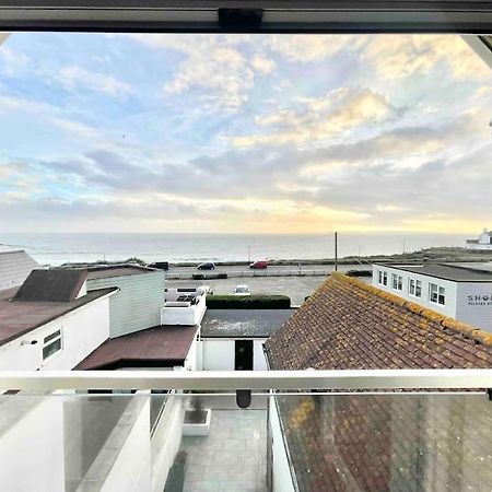 Coastline Retreats - Stunning Sea View Apartment, Netflix ボーンマス エクステリア 写真